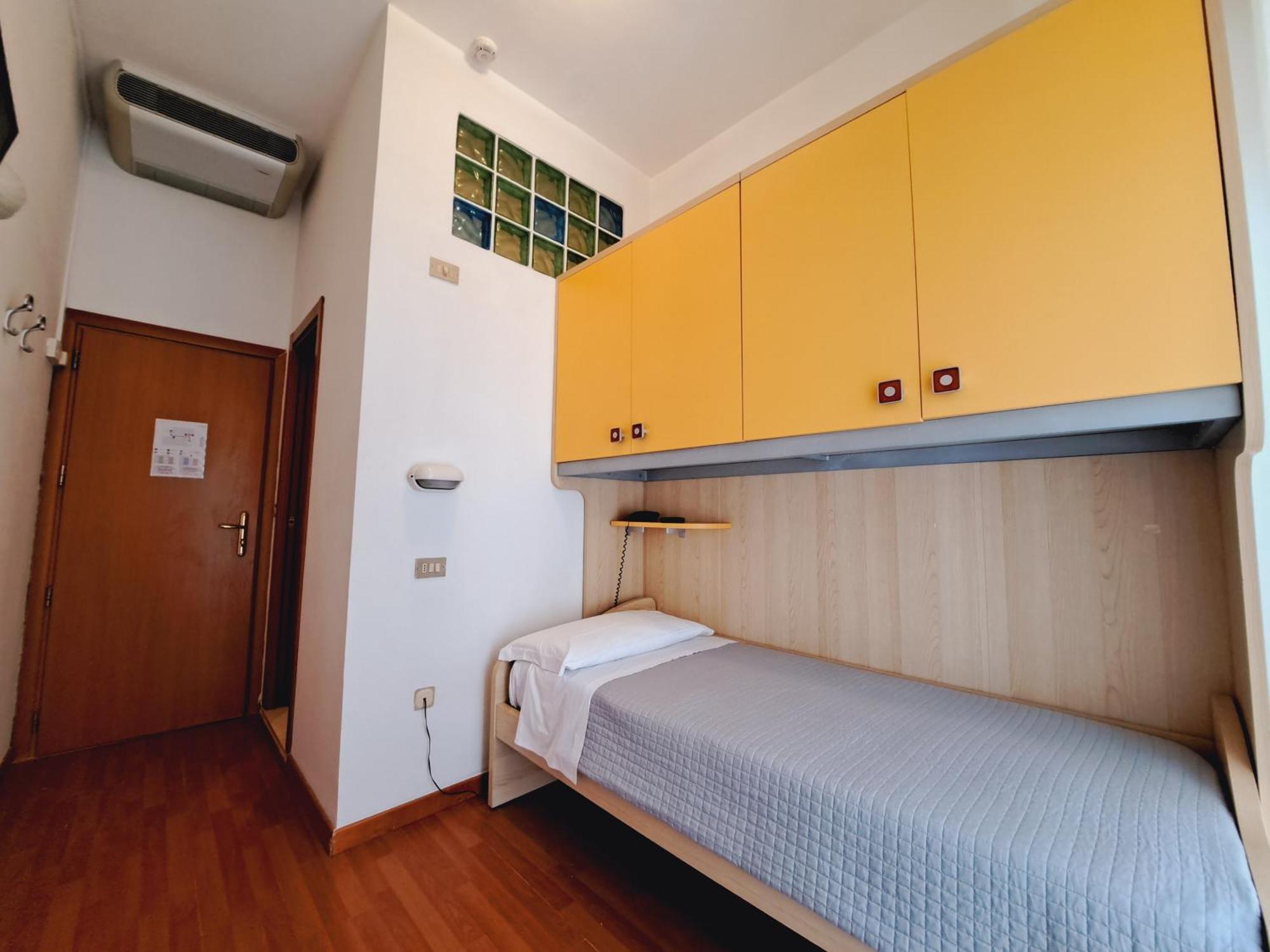 Hotel Butterfly Wellness & Spa Rimini Exterior photo