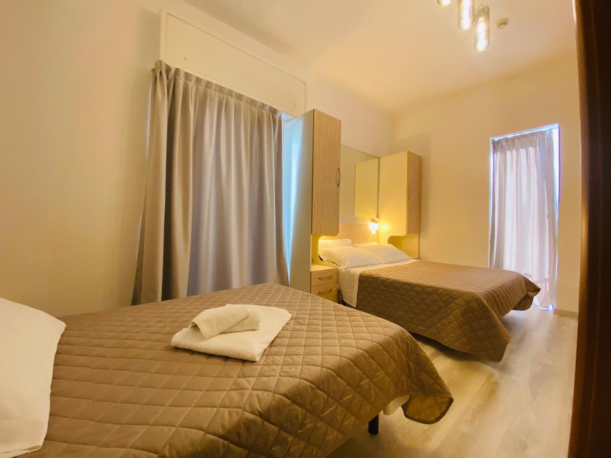 Hotel Butterfly Wellness & Spa Rimini Exterior photo