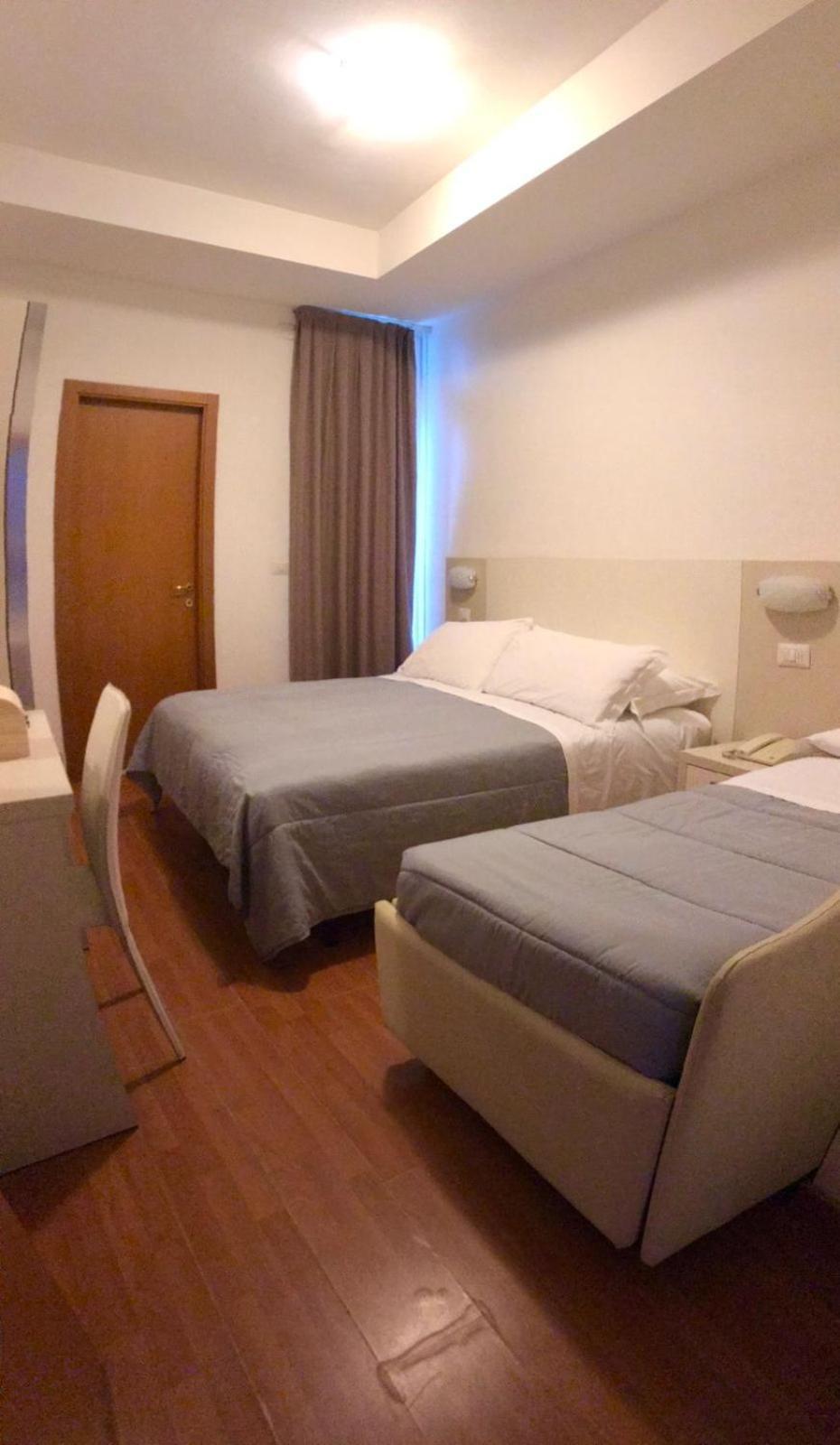 Hotel Butterfly Wellness & Spa Rimini Exterior photo