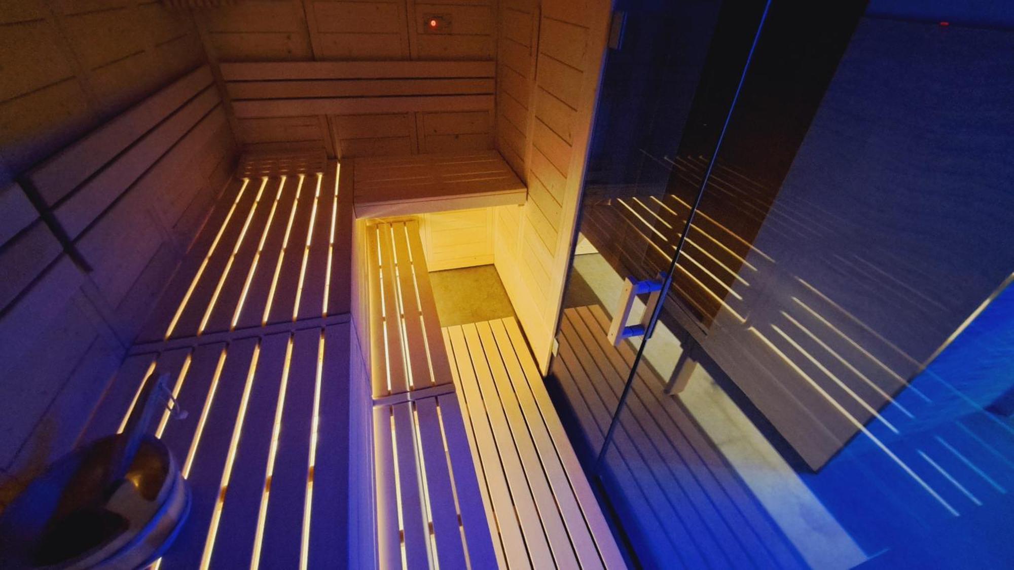 Hotel Butterfly Wellness & Spa Rimini Exterior photo